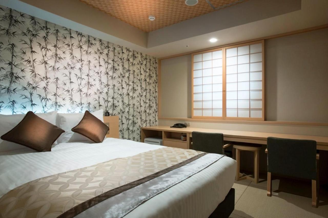 Hot Spring from Deep Water Osaka Hinode Hotel Nipponbashi Buitenkant foto