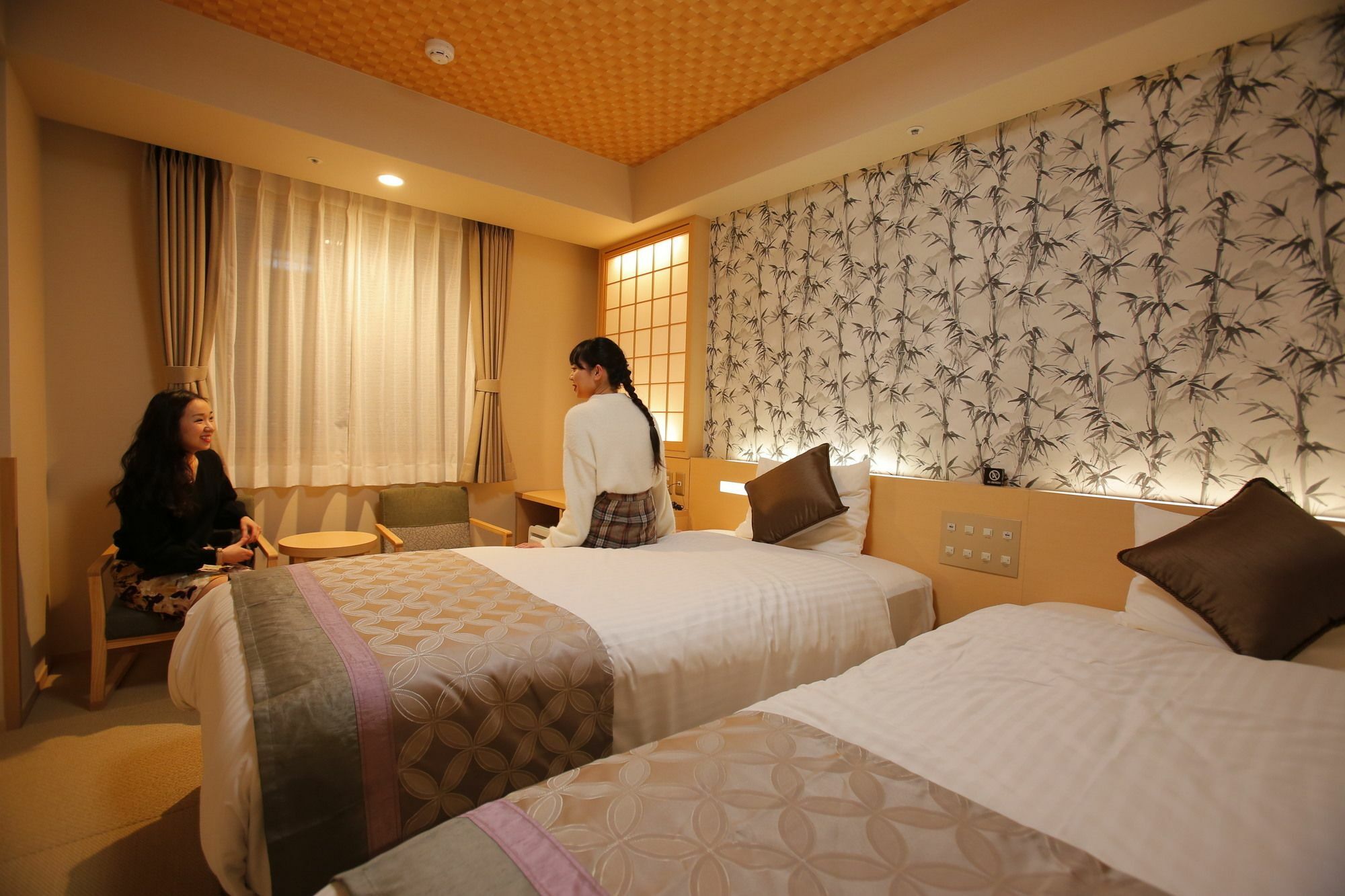Hot Spring from Deep Water Osaka Hinode Hotel Nipponbashi Buitenkant foto